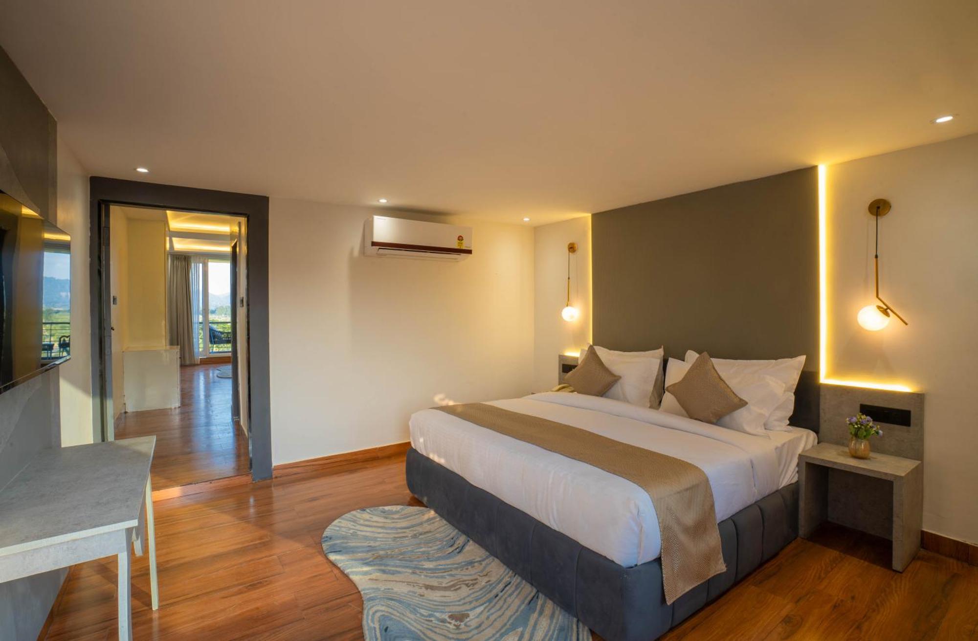 The Ganges Riverside Escape With A Private Ghat ハリドワール 部屋 写真