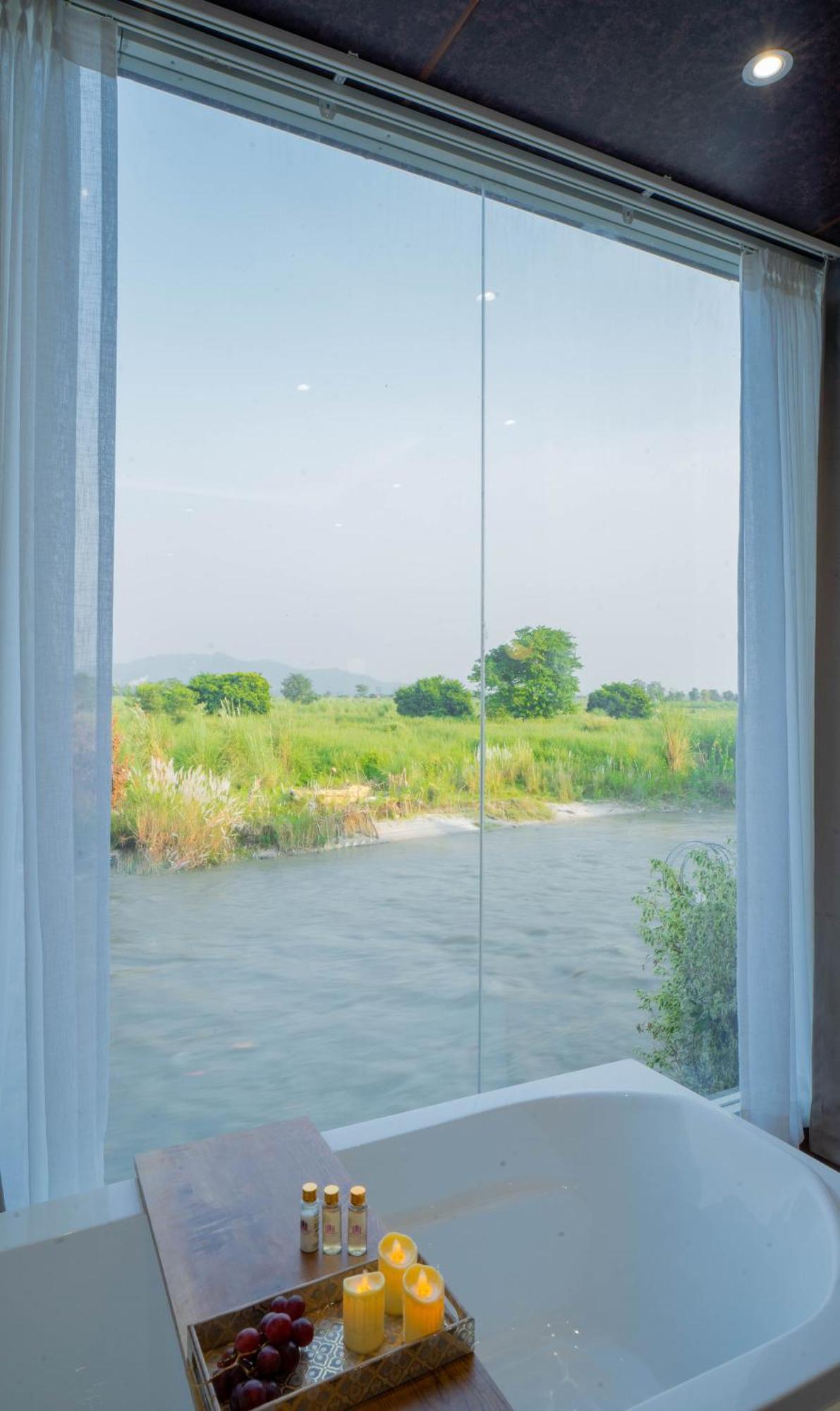 The Ganges Riverside Escape With A Private Ghat ハリドワール エクステリア 写真